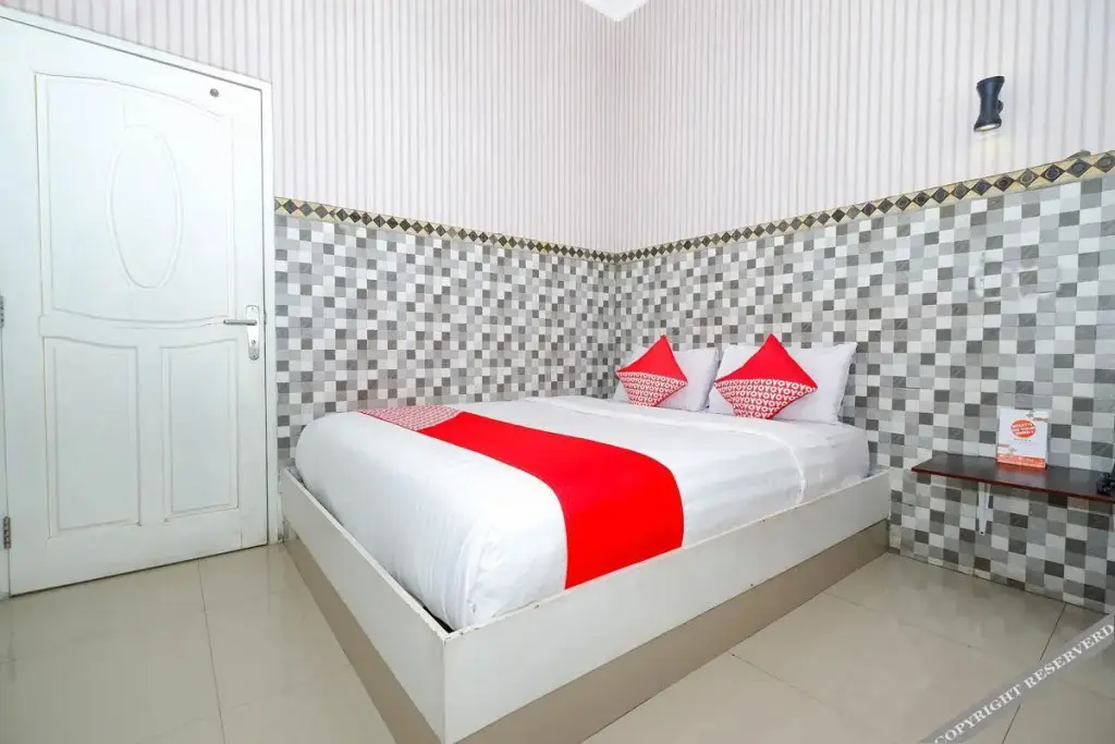 Бандунган: Hotel Taman Sari by OYO Rooms