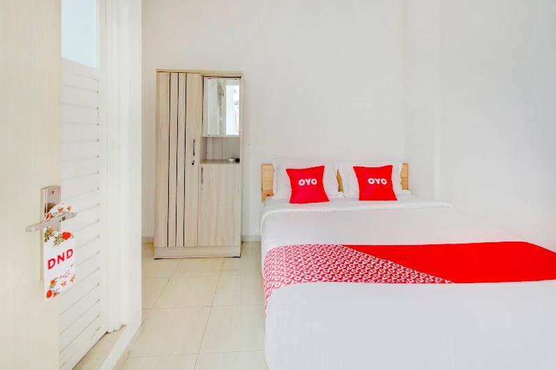 Маланг: Jasmeen Family by OYO Rooms