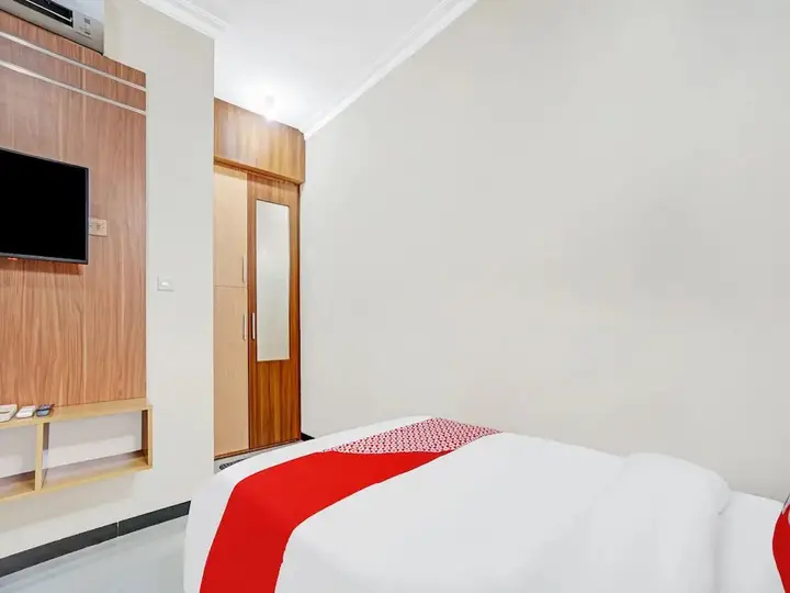 Маланг: Avisha Guest House Syariah by OYO Rooms
