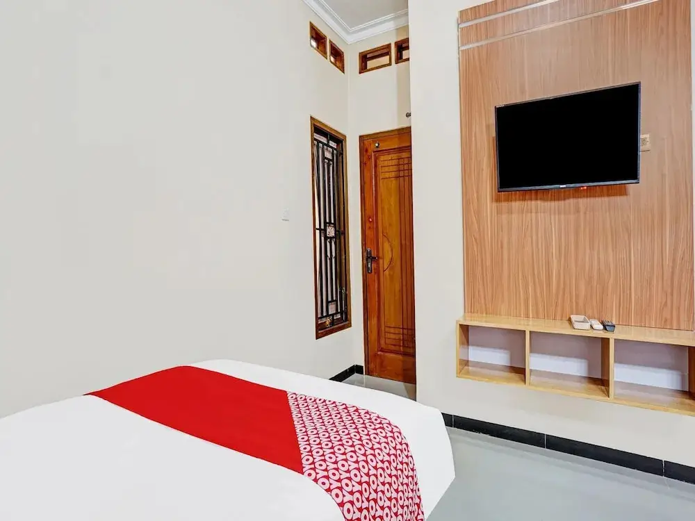 Маланг: Avisha Guest House Syariah by OYO Rooms
