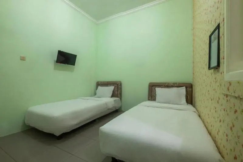 Караванг: Cathaleya Homestay Syariah by OYO Rooms