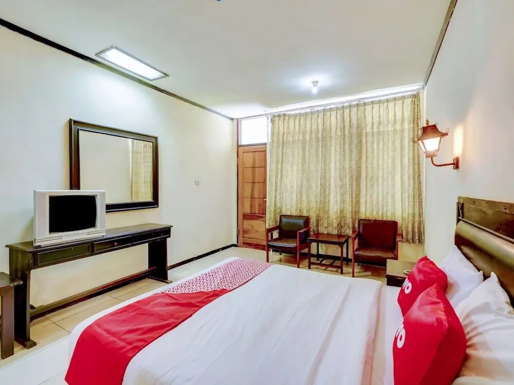 Лумаджанг: Hotel Lumajang New by OYO Rooms
