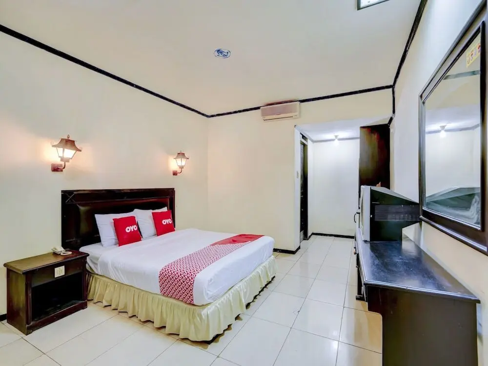 Лумаджанг: Hotel Lumajang New by OYO Rooms