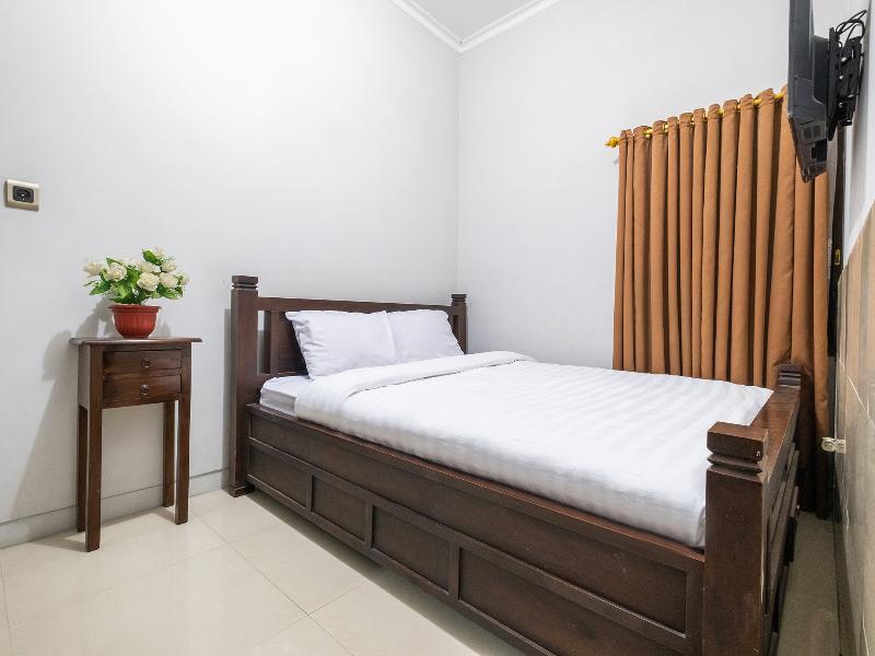 Oemah Sorowajan Homestay Syariah by OYO Rooms — фото 1