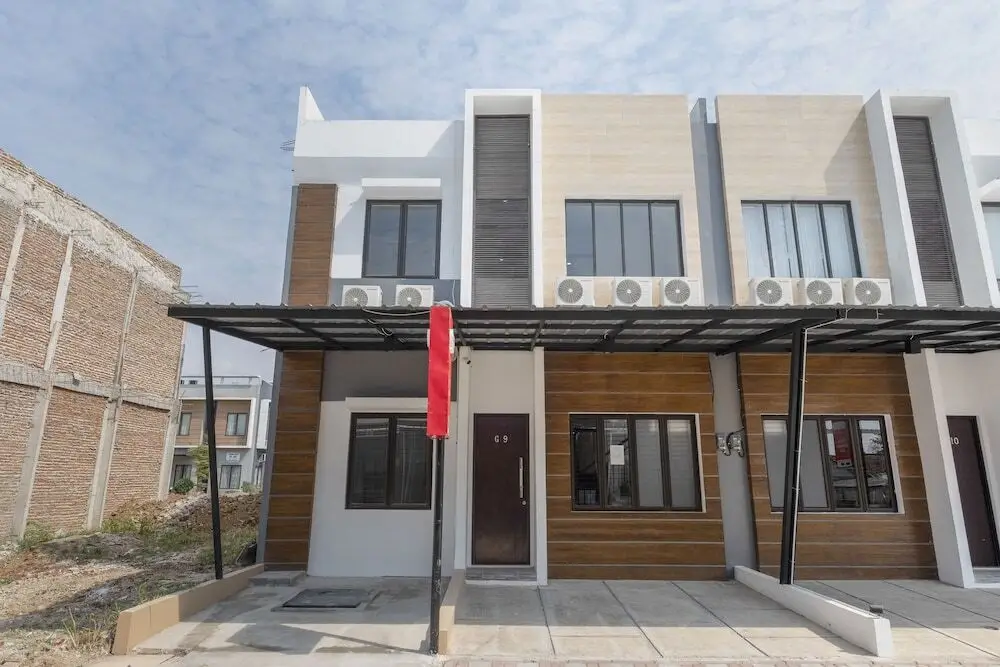 Караванг: Vision Residence Karawang by OYO Rooms