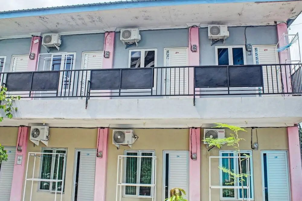 Караванг: Vision Residence Karawang by OYO Rooms