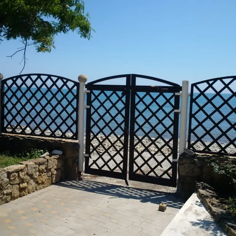 Южная Озереевка: Dom U Morya Mini Hotel