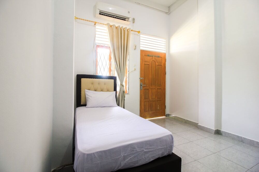 Пеканбару: Kost Daya by OYO Rooms