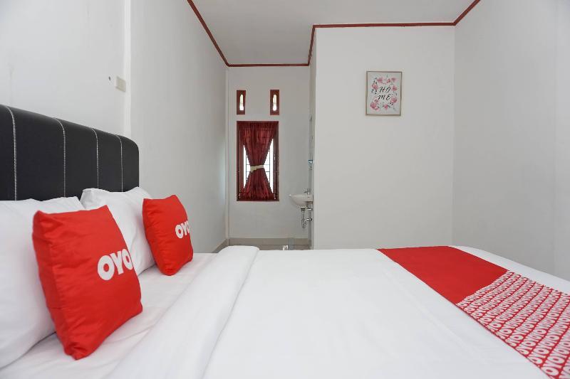 Озеро Тоба: Ramos Inn by OYO Rooms