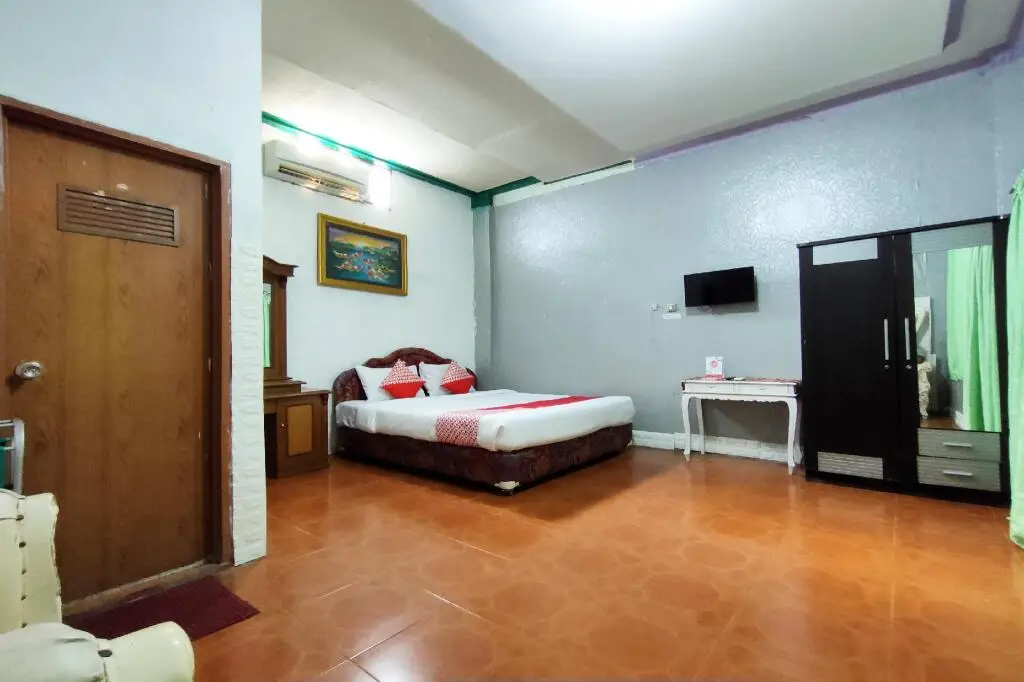 Бенгкулу: Hotel Wedika by OYO Rooms
