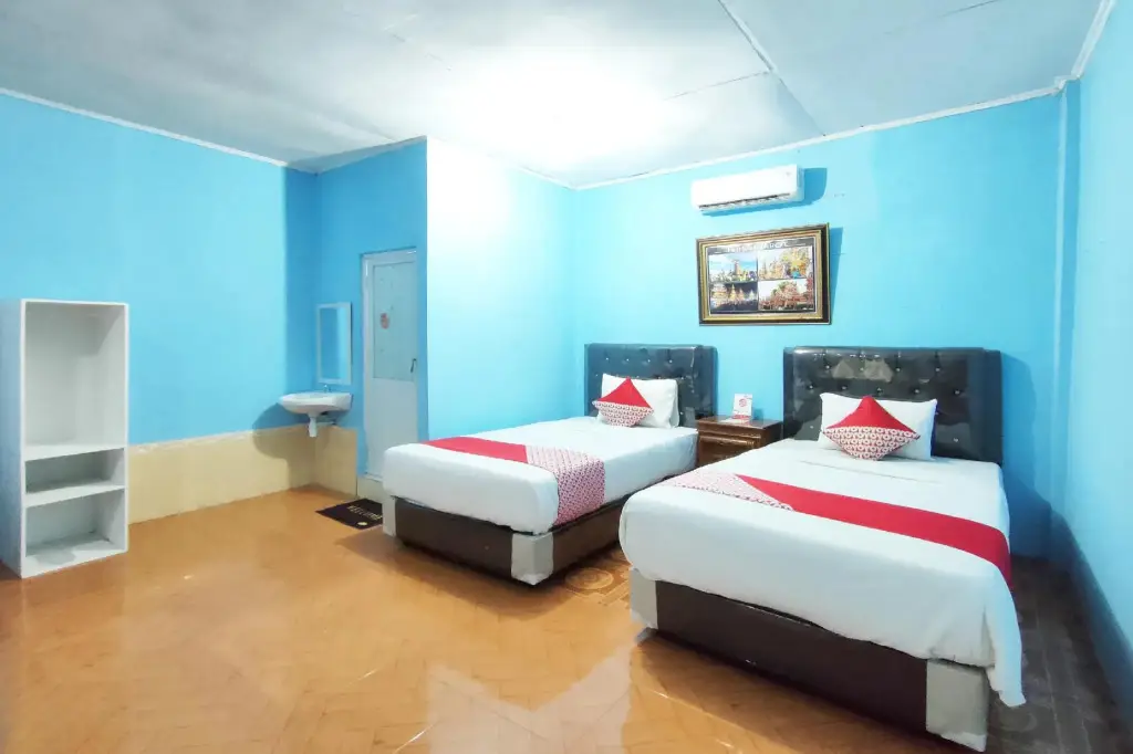 Бенгкулу: Hotel Wedika by OYO Rooms