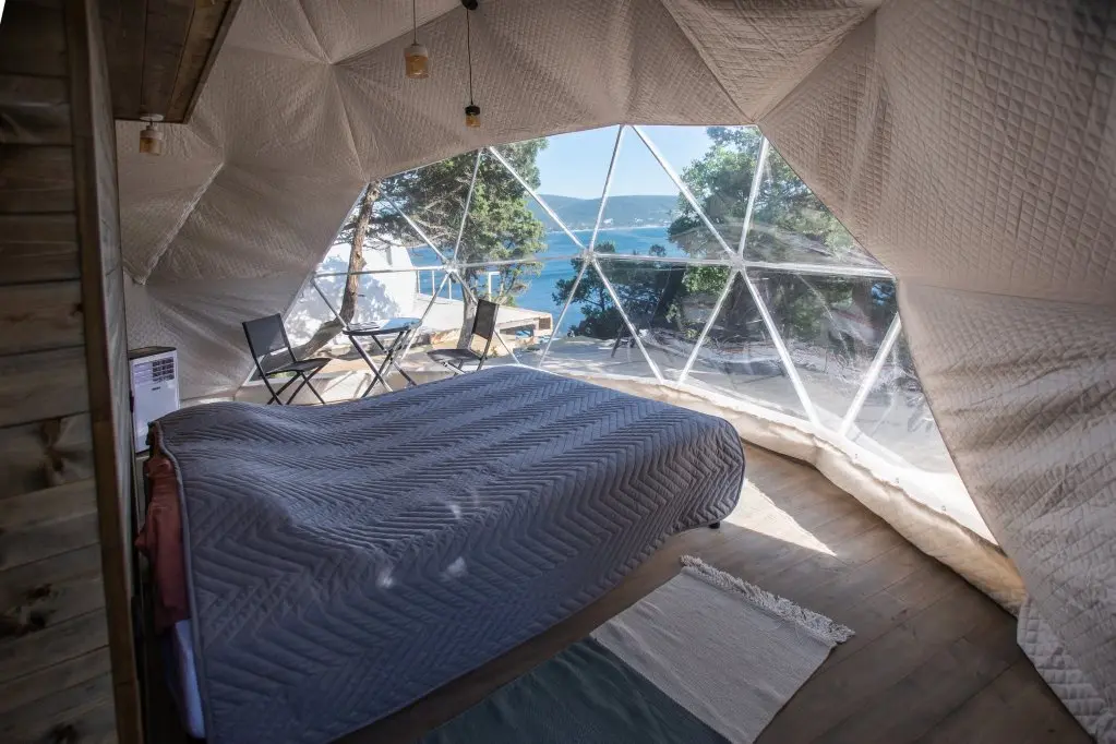 Кабардинка: Гостевой Дом Дом у Моря Глэмпинг