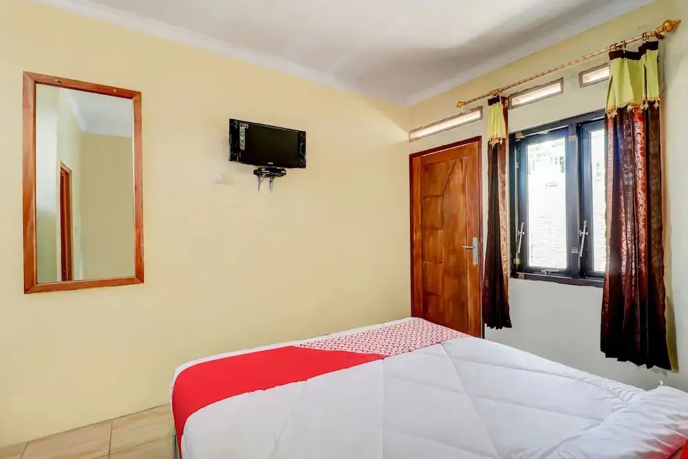 Чиатер: Villa Sari Intan by OYO Rooms