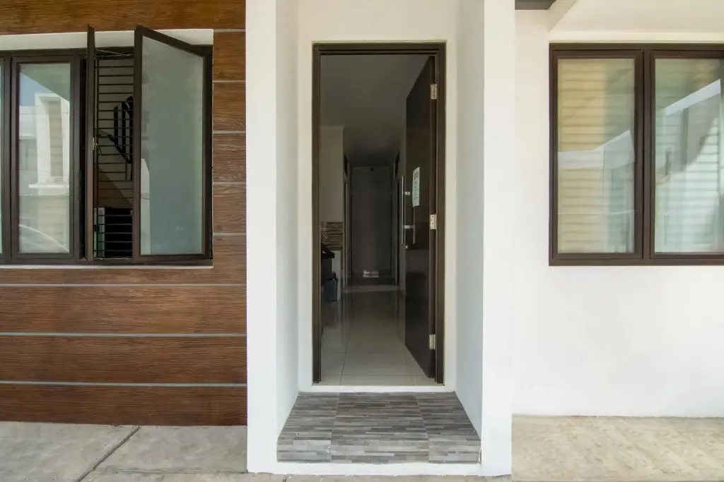 Караванг: Columbus Residence J1 by OYO Rooms