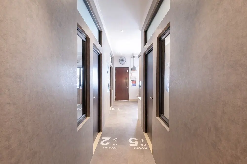 Караванг: Walnut Inn G-10 by OYO Rooms