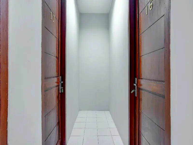 Сурабая: Anugrah Rr Syariah by OYO Rooms