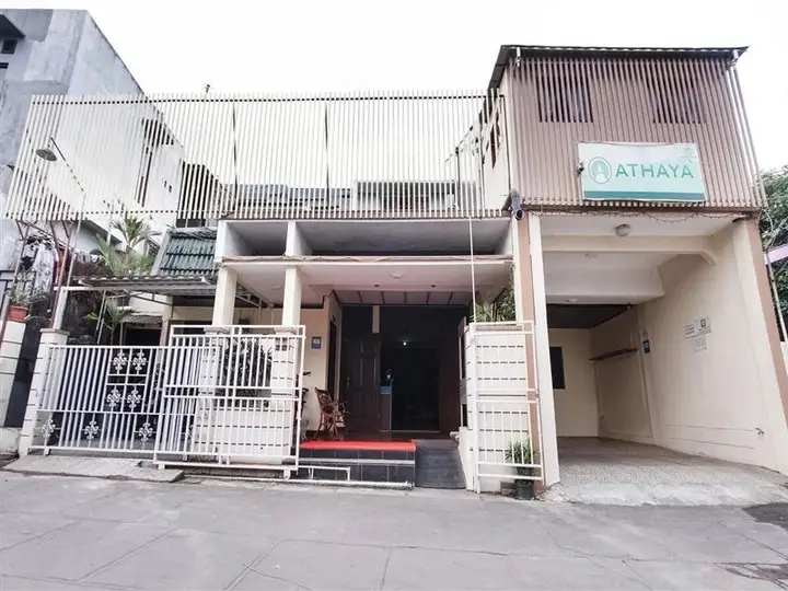 Депок: Athaya Guesthouse Syariah by OYO Rooms