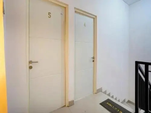 Сурабая: Airport Village Juanda by Oyo Rooms