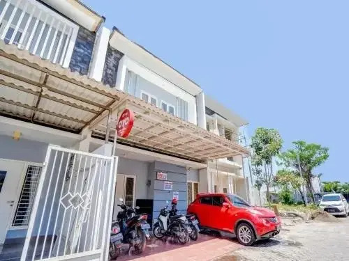 Сурабая: Airport Village Juanda by Oyo Rooms