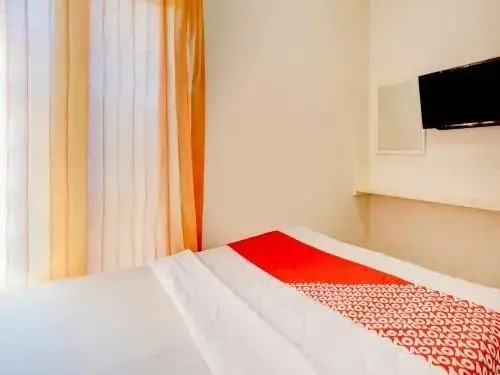 Сурабая: Airport Village Juanda by Oyo Rooms