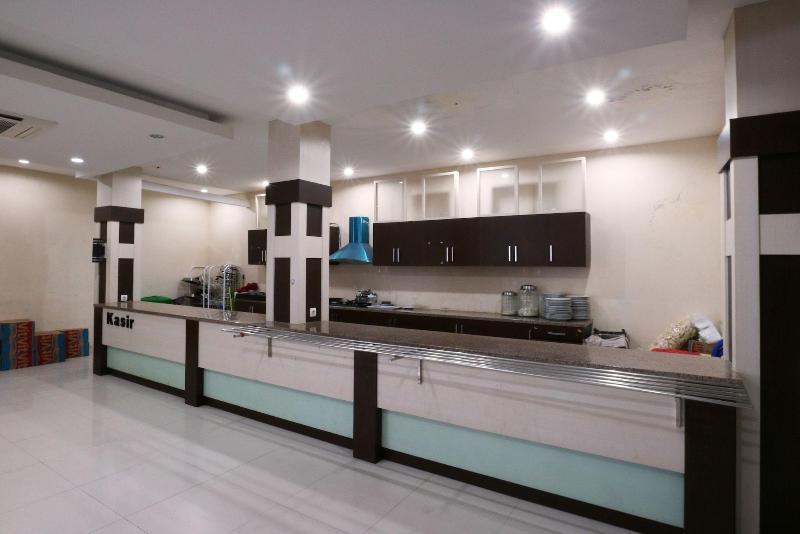 Батуретно: Tembok Batu Residence by OYO Rooms