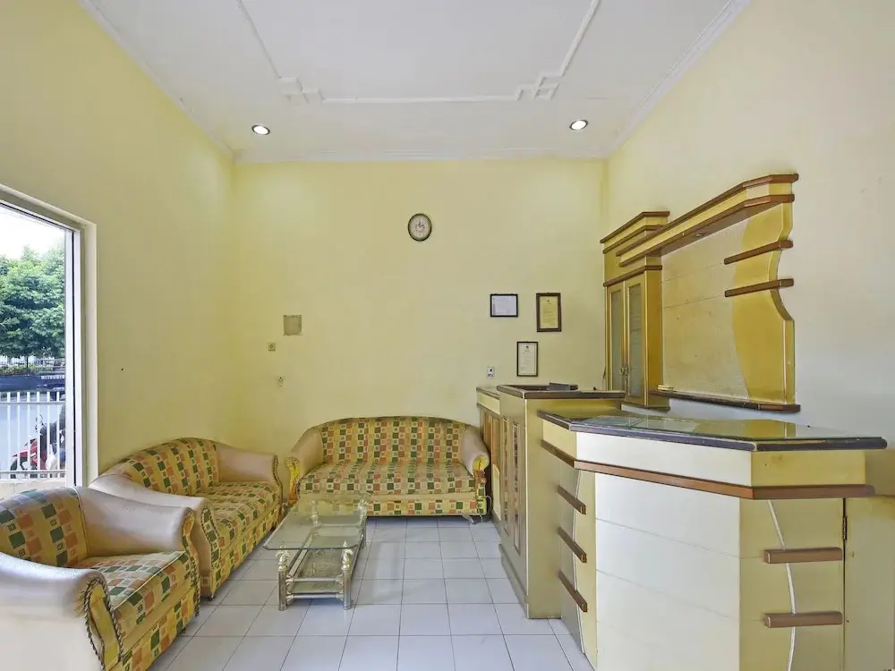 Пурвокерто: Hotel Mutiara by OYO Rooms