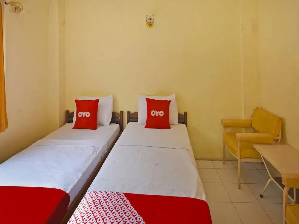 Пурвокерто: Hotel Mutiara by OYO Rooms