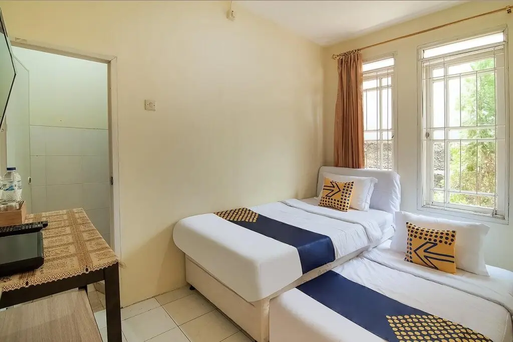 Богор: Spot On 3988 Kost Carmelia Baranangsiang Syariah