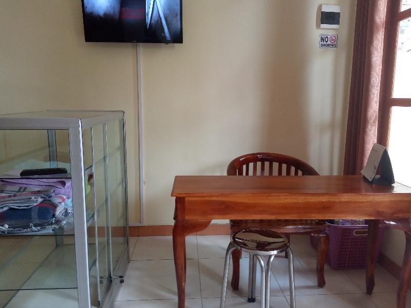 Маланг: Simpang Neptunus 1 Syariah By Oyo Room
