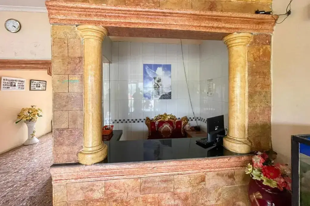 Озеро Тоба: Hotel Harapan Isyes