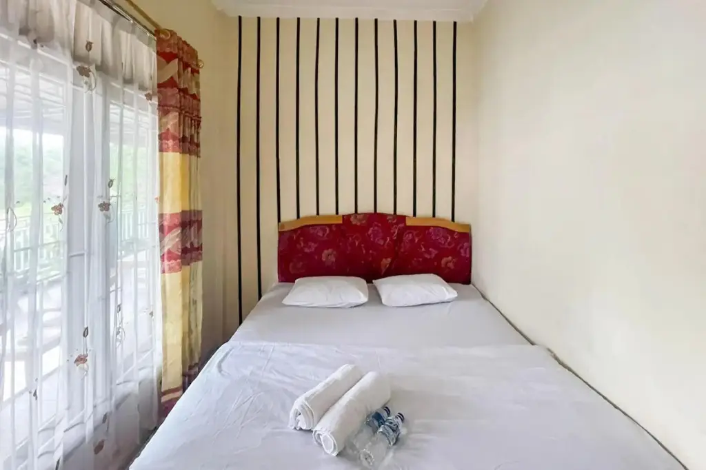 Озеро Тоба: Hotel Harapan Isyes