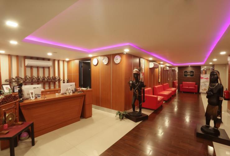 Джаяпура: @Hom Premiere Abipura Jayapura