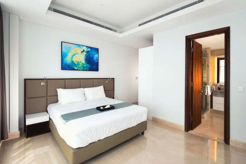 Джакарта: Three-bedrooms Apartment, Oakwood Suites La Maison Jakarta
