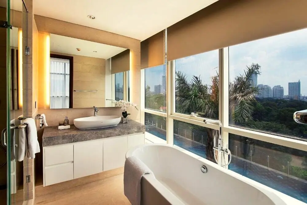 Джакарта: Three-bedrooms Apartment, Oakwood Suites La Maison Jakarta