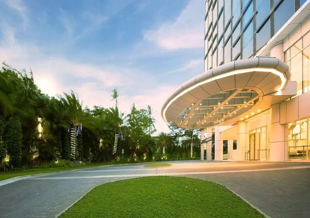 Джакарта: Three-bedrooms Apartment, Oakwood Suites La Maison Jakarta