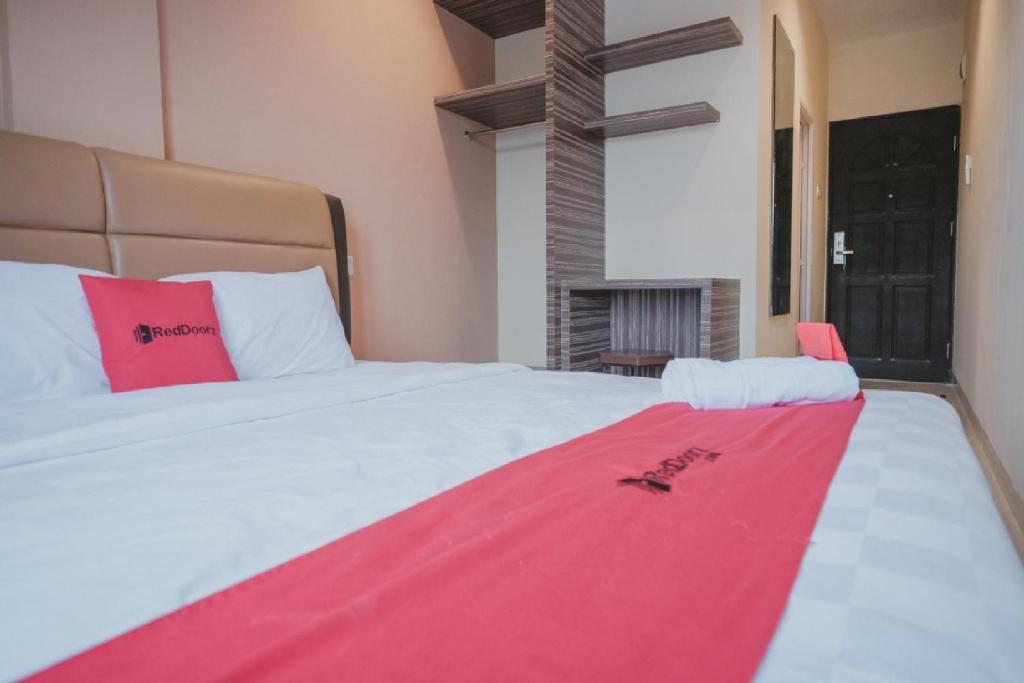 Батам: RedDoorz Plus near Ferry Terminal Batam Center