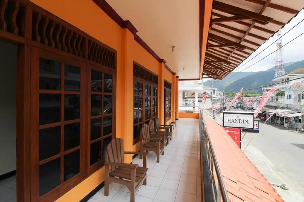 Магетан: RedDoorz near Sarangan Lake