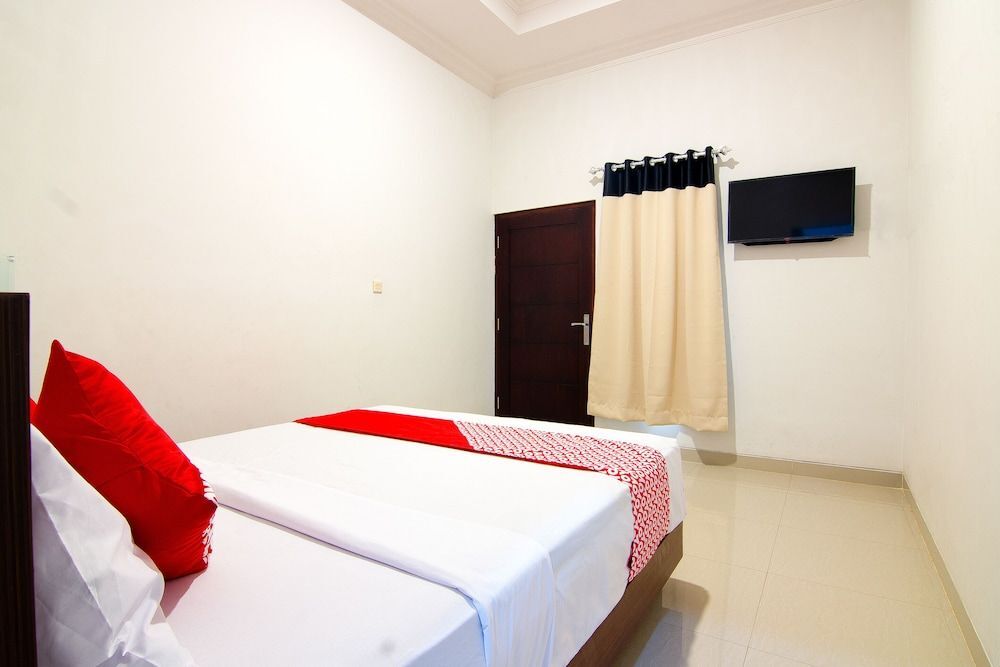 Тегал: OYO 2421 Joglo Guest House Syariah