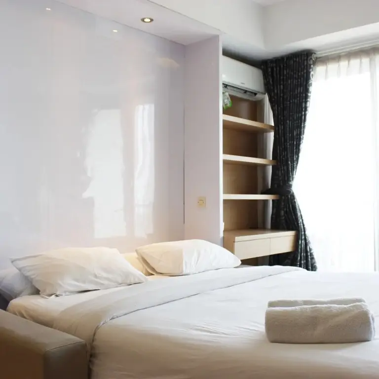 Бандунг: Stylish Studio Room @ Beverly Dago Apartment