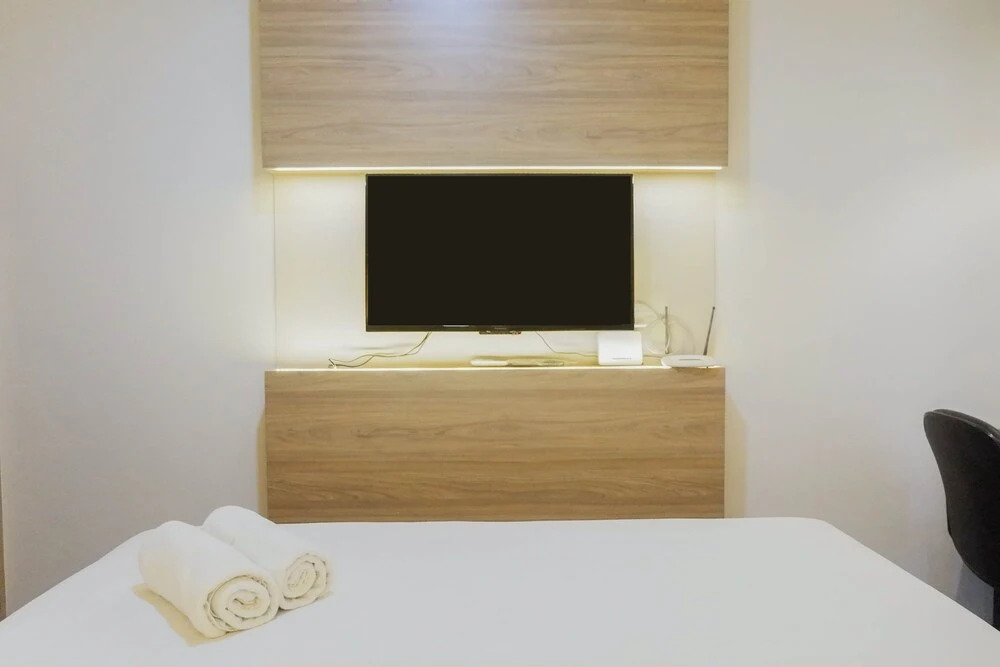 Сурабая: High Floor Studio Apartment at Orchard Tower Supermall Mansion