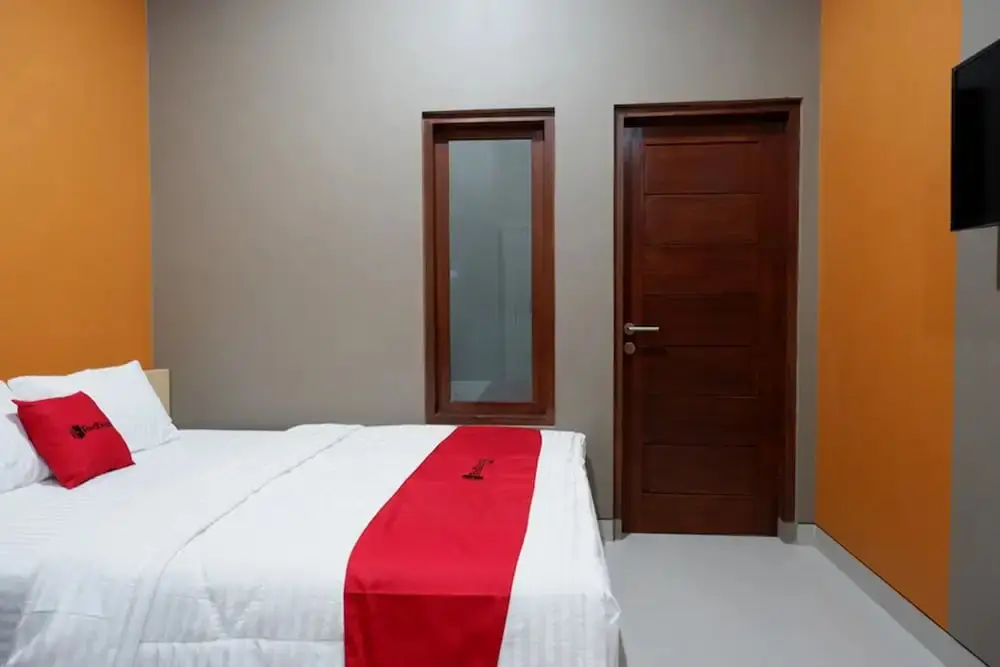 Тегал: RedDoorz Syariah near Stasiun Tegal