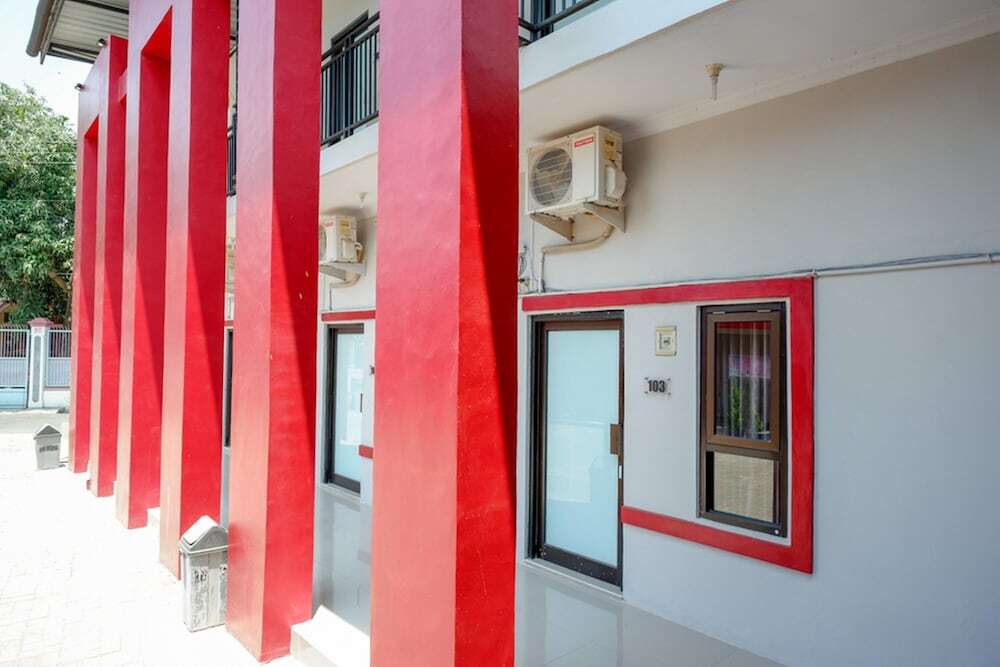 RedDoorz Syariah near Alun Alun Tegal — фото 1