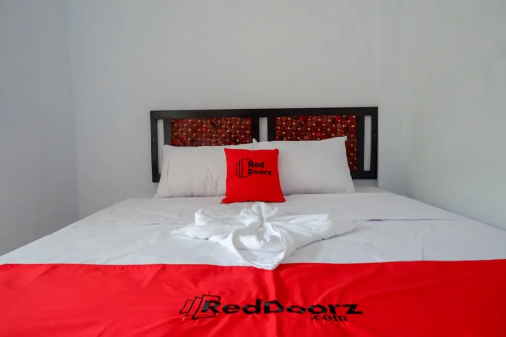 Тегал: RedDoorz Syariah near Alun Alun Balai Kota Tegal