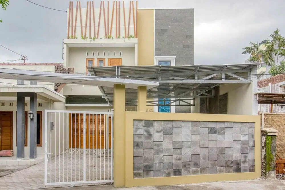 Депок: KoolKost Syariah near Pascasarjana UGM