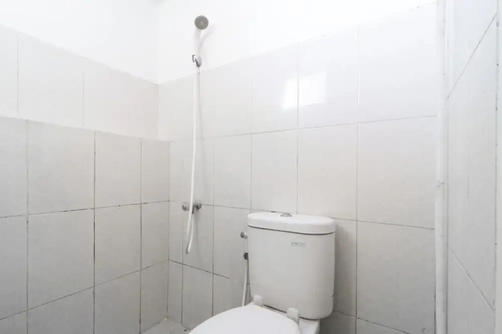 Сурабая: Apartment Educity by Rava Home