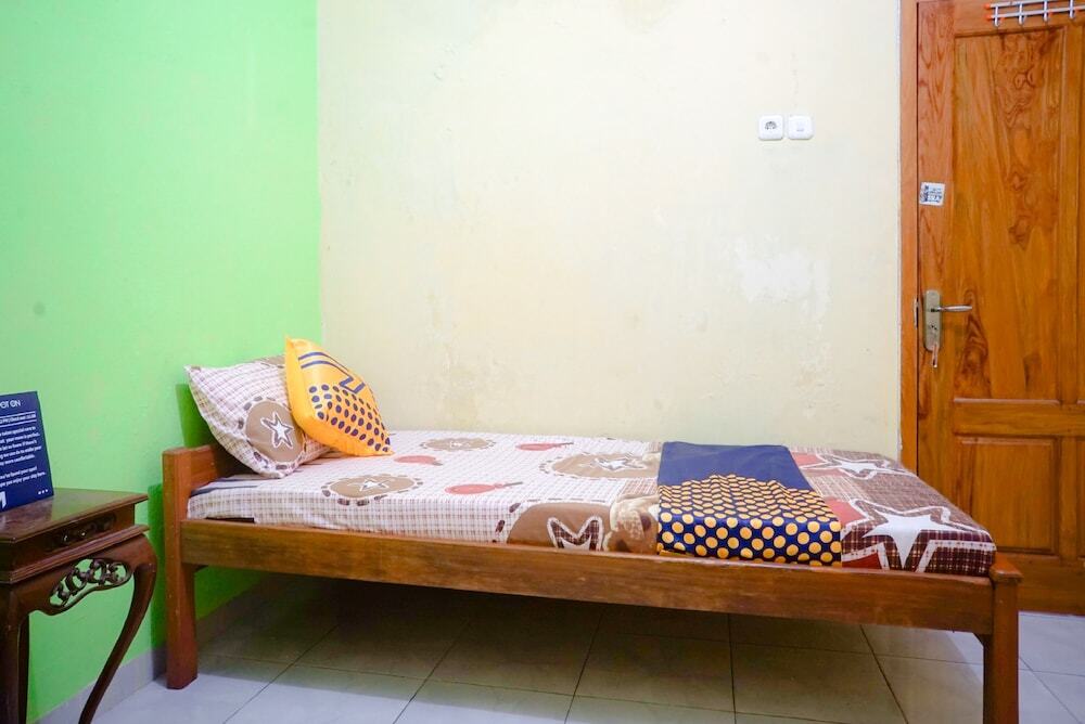 Лумаджанг: OYO 2440 Wallet Family Residence Syariah