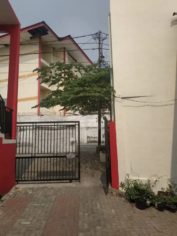 Вонособо: OYO 1875 Merah Putih Syariah