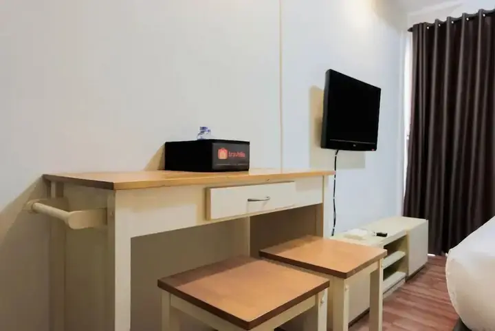 Тангеранг: Best Price Studio Apartment at Tamansari Skylounge