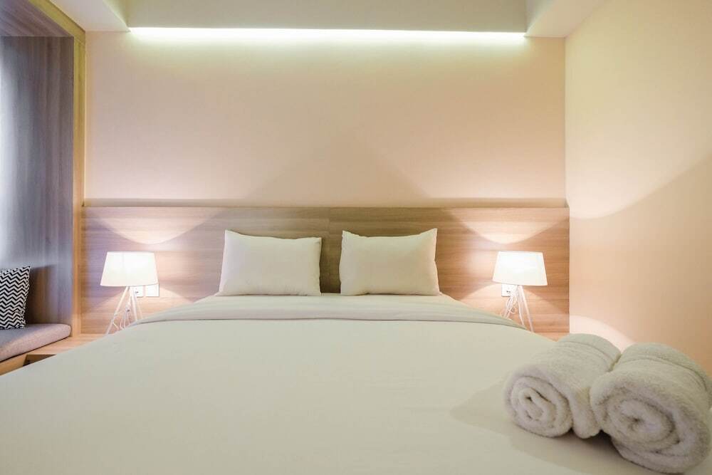 Чикаранг: Fully Furnished Studio Apartment at Mustika Golf Residence