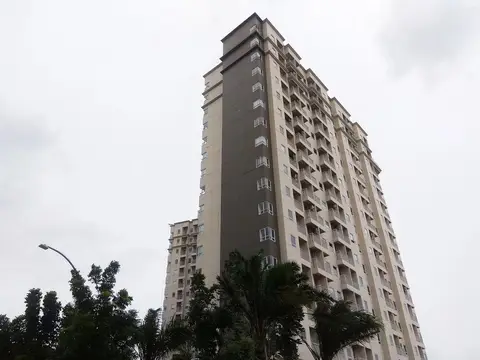 Comfortable and Fully Furnished Studio Apartment at Mustika Golf Residence — фото 1